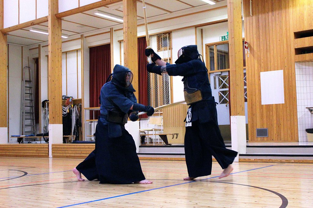 Kendo-ottelua Oulussa.